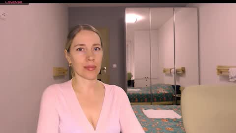 cute_lion_ online show from 02.06.26