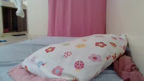 Snapshot of cute_lizah chatting on 02.20.25 cute_lizah online show from 02.20.25
