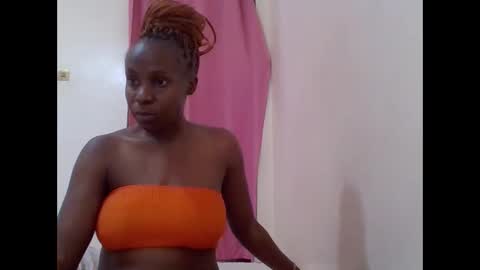 Snapshot of cute_lizah chatting on 02.26.25 cute_lizah online show from 02.26.25