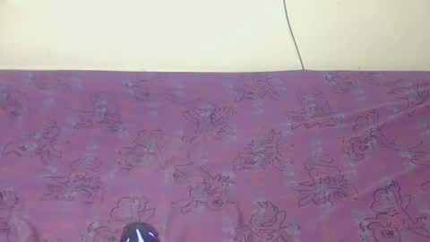 Snapshot of cute_love11 chatting on 10.23.25 sale AND OCHI online show from 10.23.25