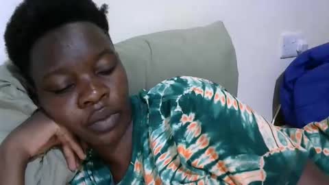 Snapshot of cute_marion chatting on 10.14.25 cute_marion online show from 10.14.25