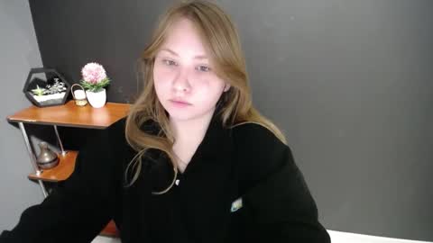 Veronica online show from 02.24.25