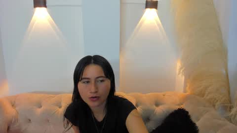 Snapshot of cute_rouss chatting on 12.05.24 ROUSS online show from 12.05.24