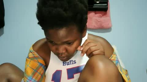 cute_roxie online show from 10.05.25