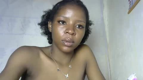 Snapshot of cute_sexy3 chatting on 02.24.25 SHARON online show from 02.24.25