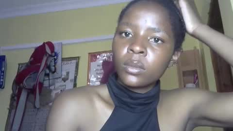 Snapshot of cute_sexy3 chatting on 11.10.25 SHARON online show from 11.10.25