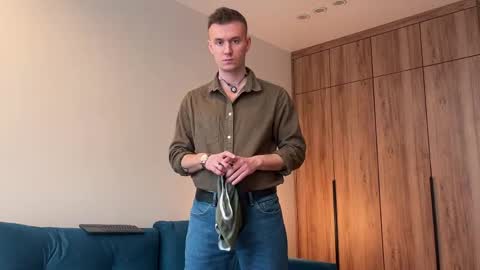 cute_skywalker online show from 04.15.26