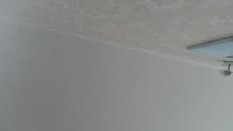 cute_strawberry_ online show from 12.12.24