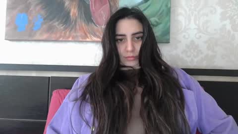 cute_strawberry_ online show from 02.07.25