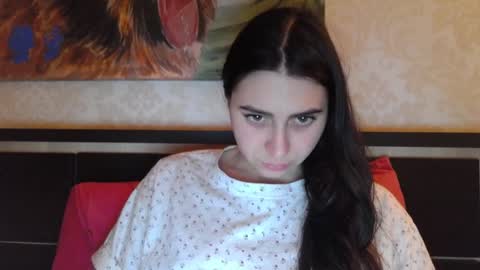 cute_strawberry_ online show from 02.07.25