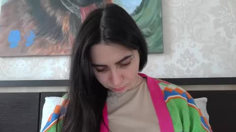 cute_strawberry_ online show from 02.19.25