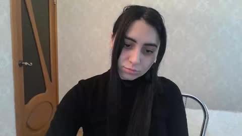 cute_strawberry_ online show from 02.22.25