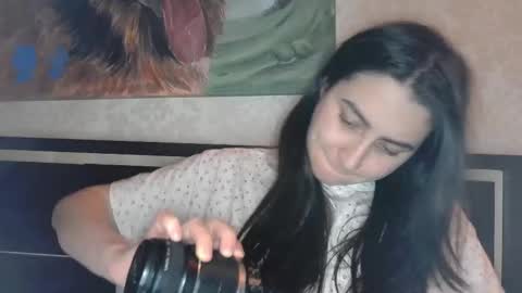 cute_strawberry_ online show from 02.27.25