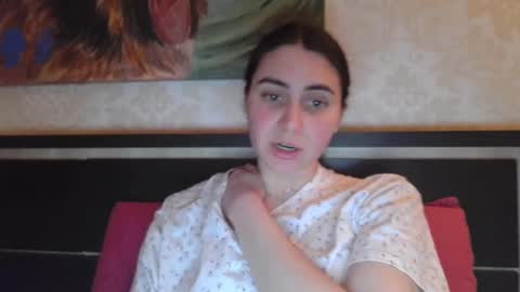 cute_strawberry_ online show from 03.07.25