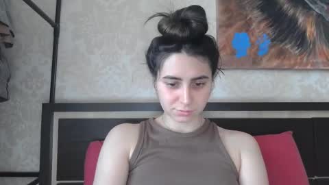 cute_strawberry_ online show from 03.08.25