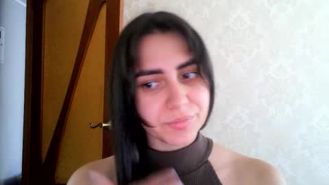 cute_strawberry_ online show from 09.11.25