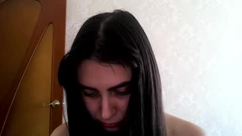 cute_strawberry_ online show from 09.13.25