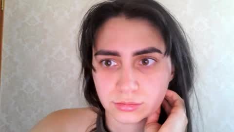 cute_strawberry_ online show from 09.14.25