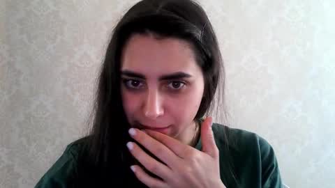 cute_strawberry_ online show from 09.30.25