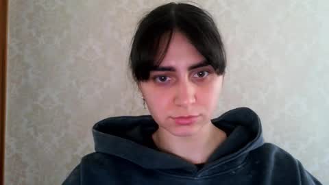 cute_strawberry_ online show from 10.15.25