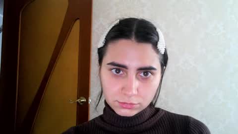 cute_strawberry_ online show from 10.19.25