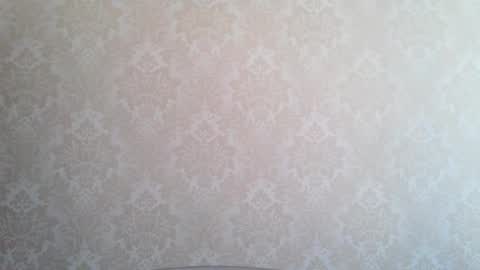 cute_strawberry_ online show from 11.01.25