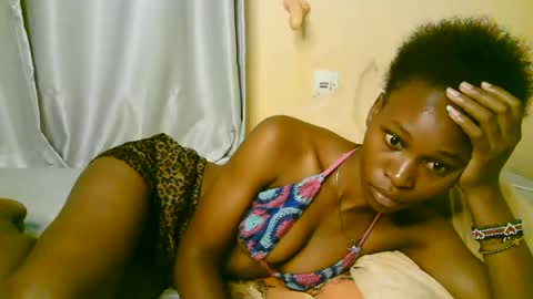 Snapshot of cute_tasha chatting on 06.11.26 cute_tasha online show from 06.11.26