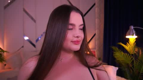 Amber online show from 10.08.25