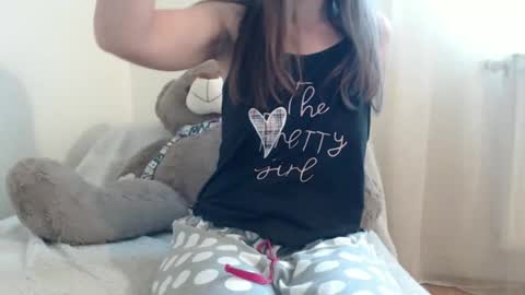 Anne-Marie  online show from 10.22.25