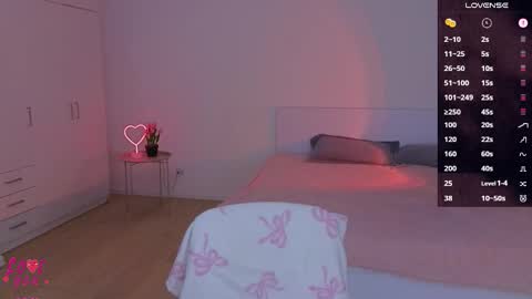 Ariel online show from 11.03.25