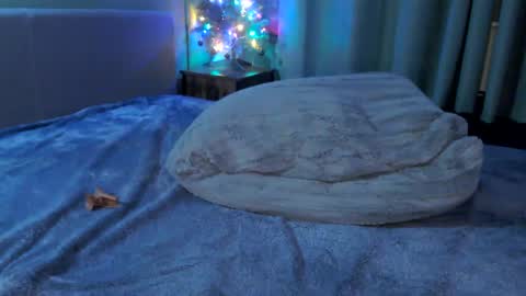 Snapshot of cutebootybabe21 chatting on 12.20.24 Amy but I cam as CuteBootyBabe21 online show from 12.20.24