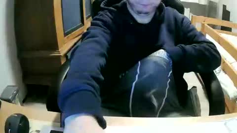 Cuteboy090 online show from 11.26.25