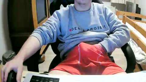 Snapshot of cuteboy090 chatting on 04.08.26 Cuteboy090 online show from 04.08.26