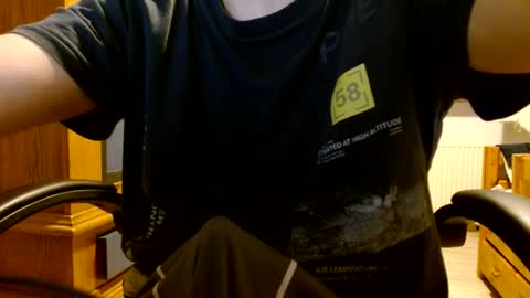 Snapshot of cuteboy090 chatting on 06.30.26 Cuteboy090 online show from 06.30.26