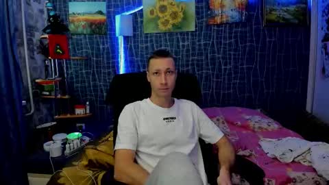 Snapshot of cuteboy228 chatting on 01.06.26 cuteboy228 online show from 01.06.26