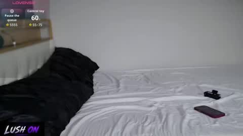 Snapshot of cutecouplereal chatting on 05.27.26 Cute Couple Real online show from 05.27.26
