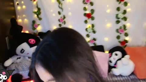 Snapshot of cutee_andrea chatting on 02.25.26 Andrea 3 online show from 02.25.26