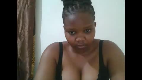 Snapshot of cuteebony2 chatting on 10.22.25 Sheila online show from 10.22.25