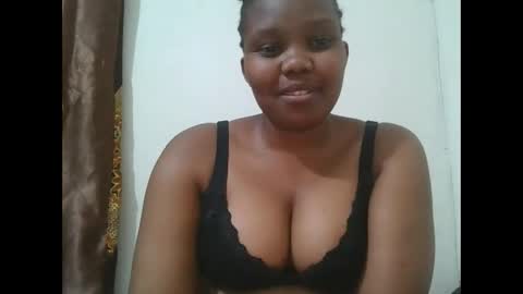 Snapshot of cuteebony2 chatting on 10.23.25 Sheila online show from 10.23.25