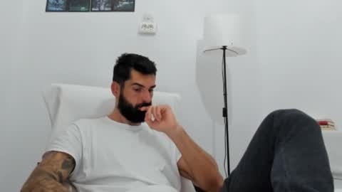 cuteeboy online show from 10.21.25