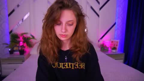 Snapshot of cuteefoxy chatting on 10.24.25 Foxy online show from 10.24.25