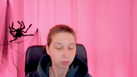 Elli online show from 11.12.25