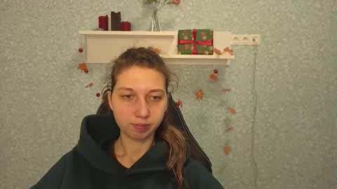 Elli online show from 12.18.25