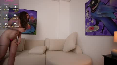 Mia online show from 09.26.25