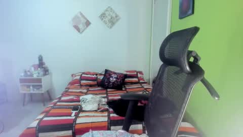 Snapshot of cutegaby333 chatting on 09.11.25 Gabriela online show from 09.11.25