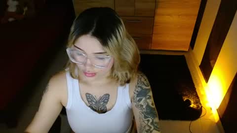 Snapshot of cuteisabella_a chatting on 07.13.26 isabella online show from 07.13.26