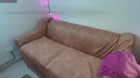 tell me jess   online show from 02.01.25