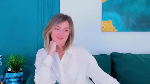 cutemirage online show from 09.26.25