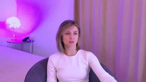 cutemirage online show from 10.21.25