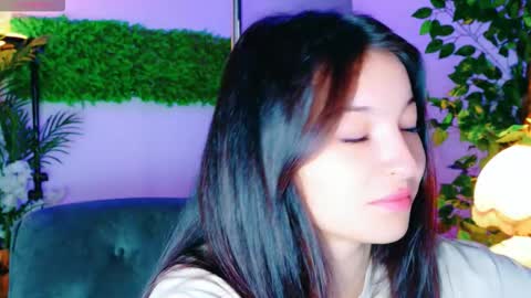 cuteness__girl online show from 10.18.25